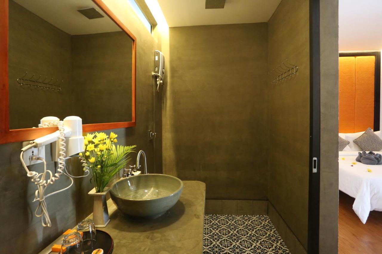 Central Corner Suite Siem Reap Buitenkant foto