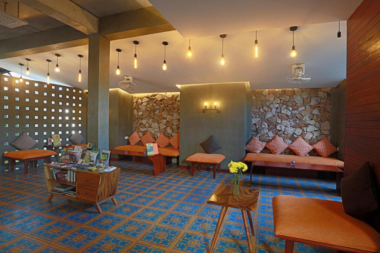 Central Corner Suite Siem Reap Buitenkant foto