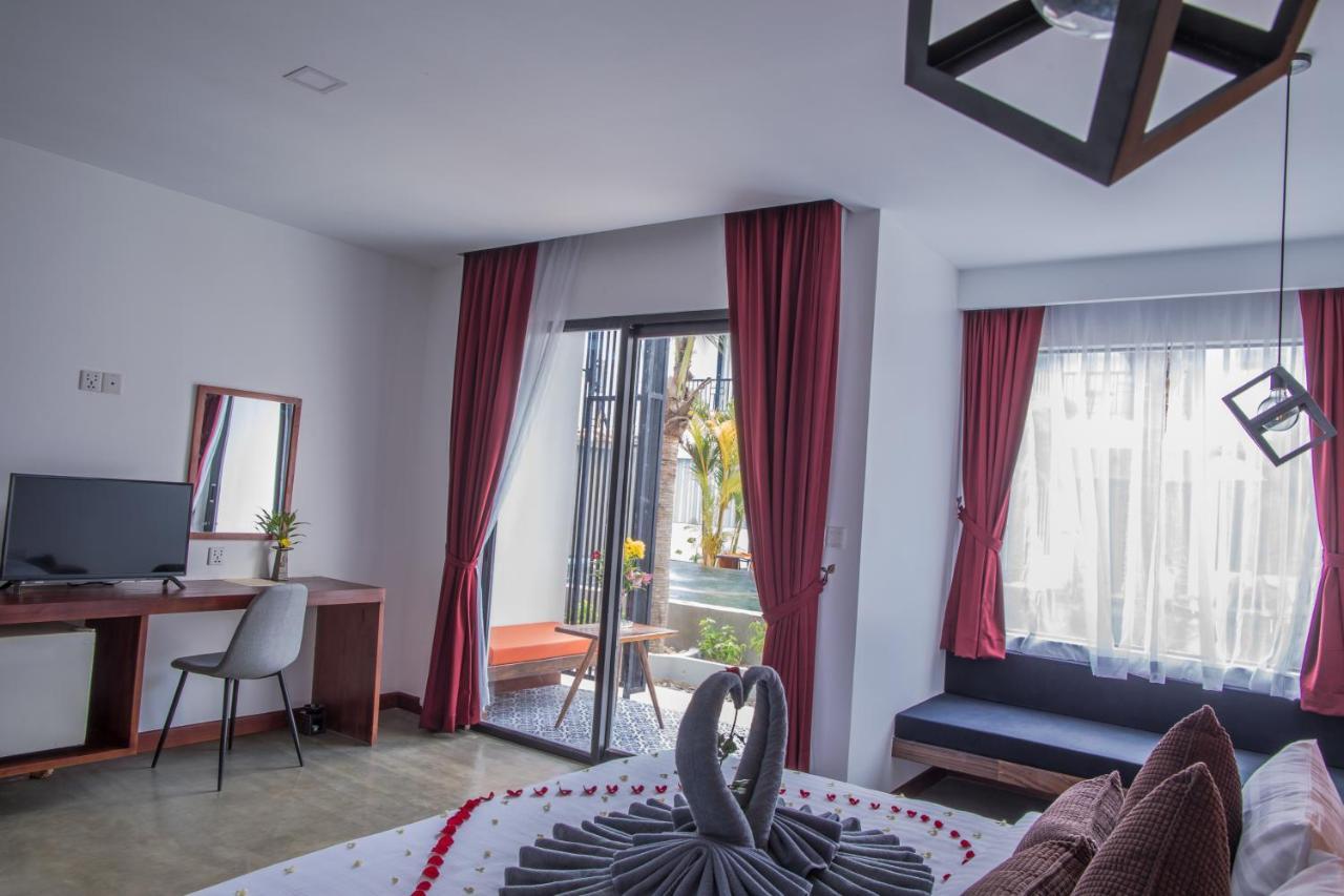 Central Corner Suite Siem Reap Buitenkant foto