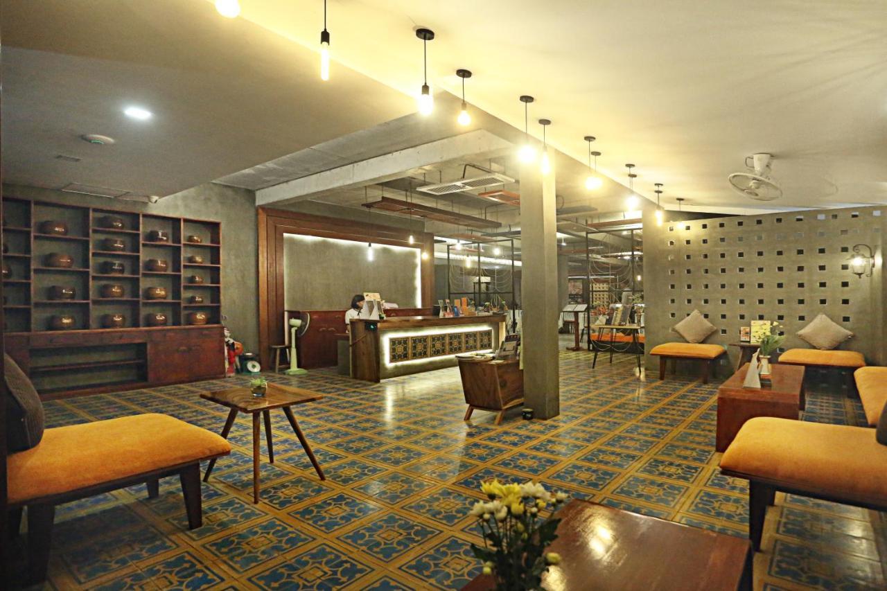 Central Corner Suite Siem Reap Buitenkant foto