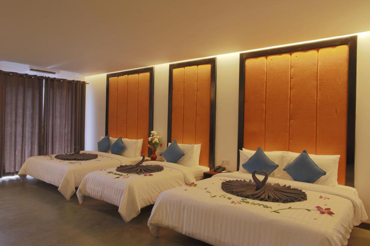 Central Corner Suite Siem Reap Buitenkant foto