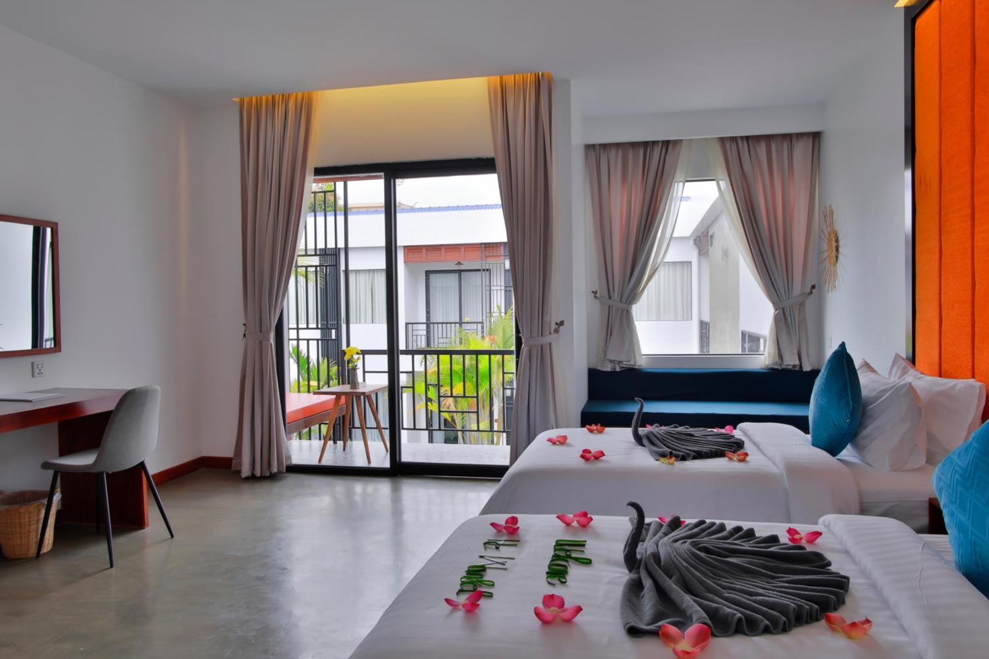 Central Corner Suite Siem Reap Buitenkant foto